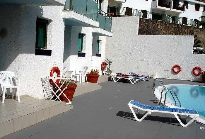 Karina 2* Playa del Ingles (Gran Canaria)